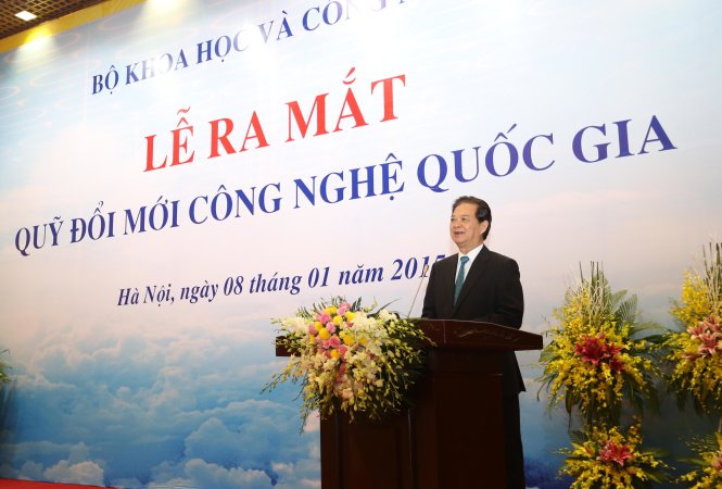 Thủ tướng Nguyễn Tấn Dũng nhấn mạnh đổi mới KH&CN chính là “giải pháp có ý nghĩa rất quyết định để doanh nghiệp Việt Nam nâng cao sức cạnh tranh”. - Ảnh: NGŨ HIỆP